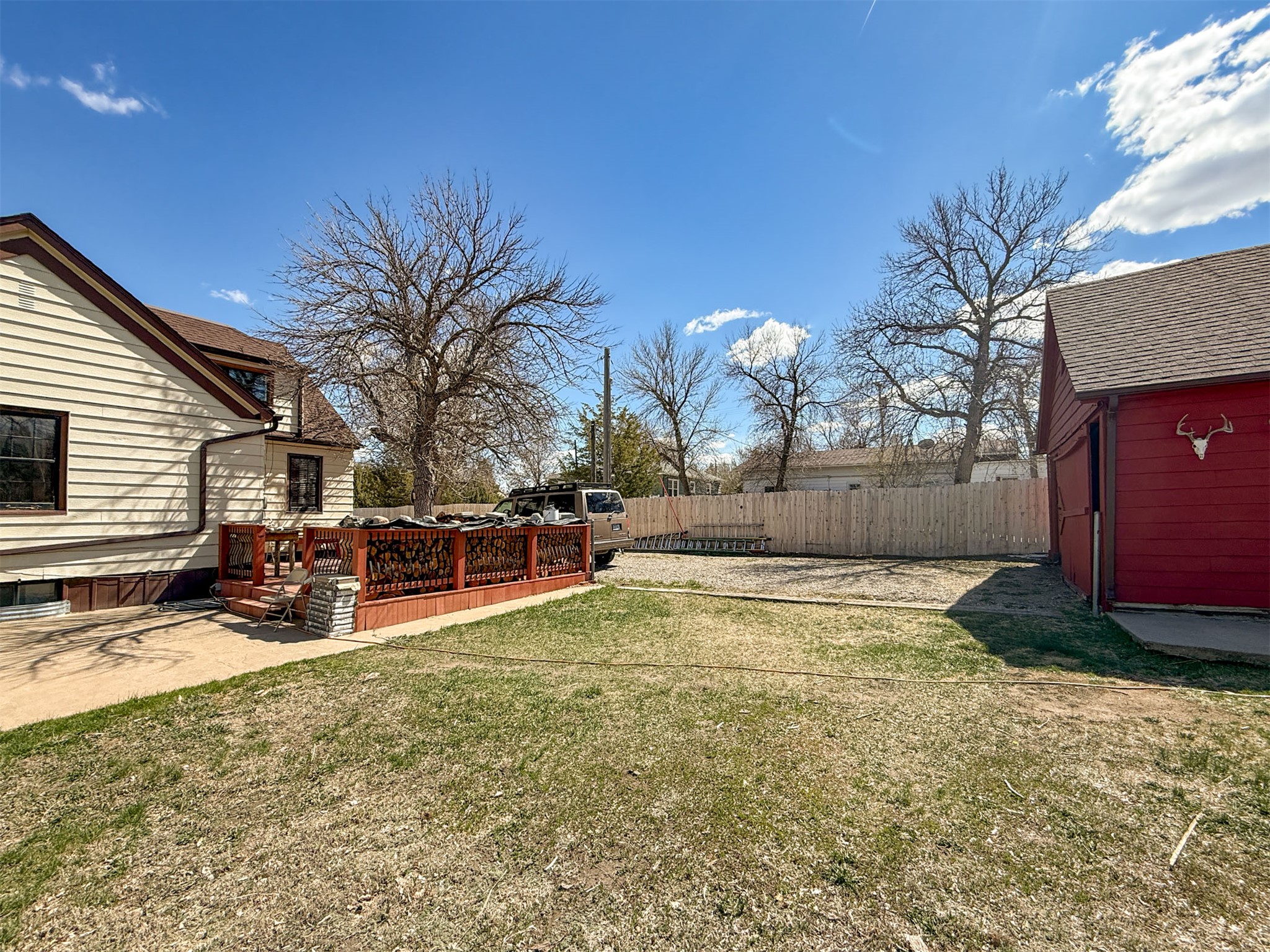 217 8th Avenue N