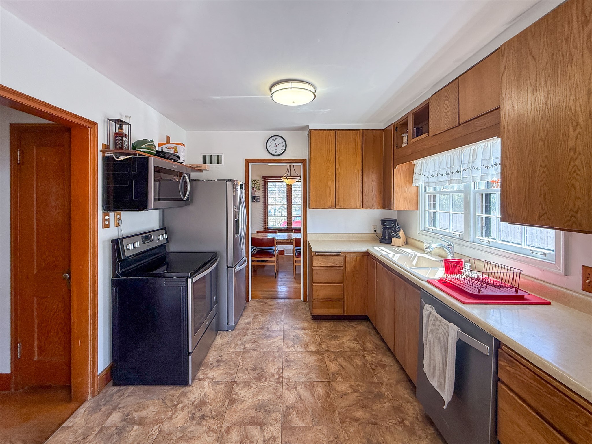 217 8th Avenue N