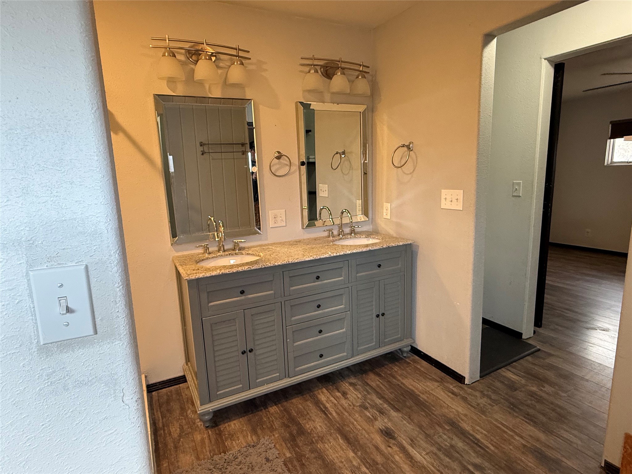 670 Benton Avenue