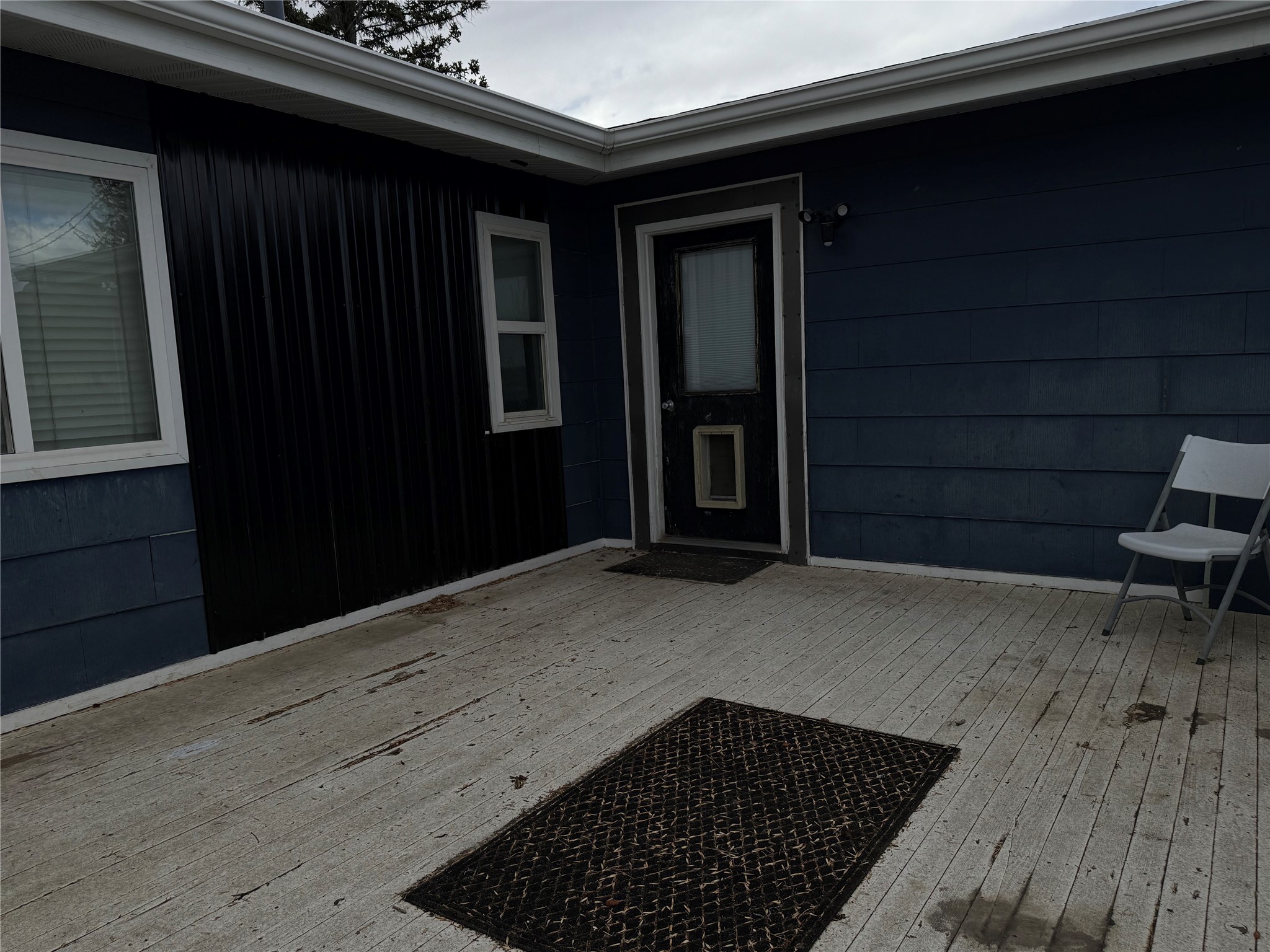 670 Benton Avenue