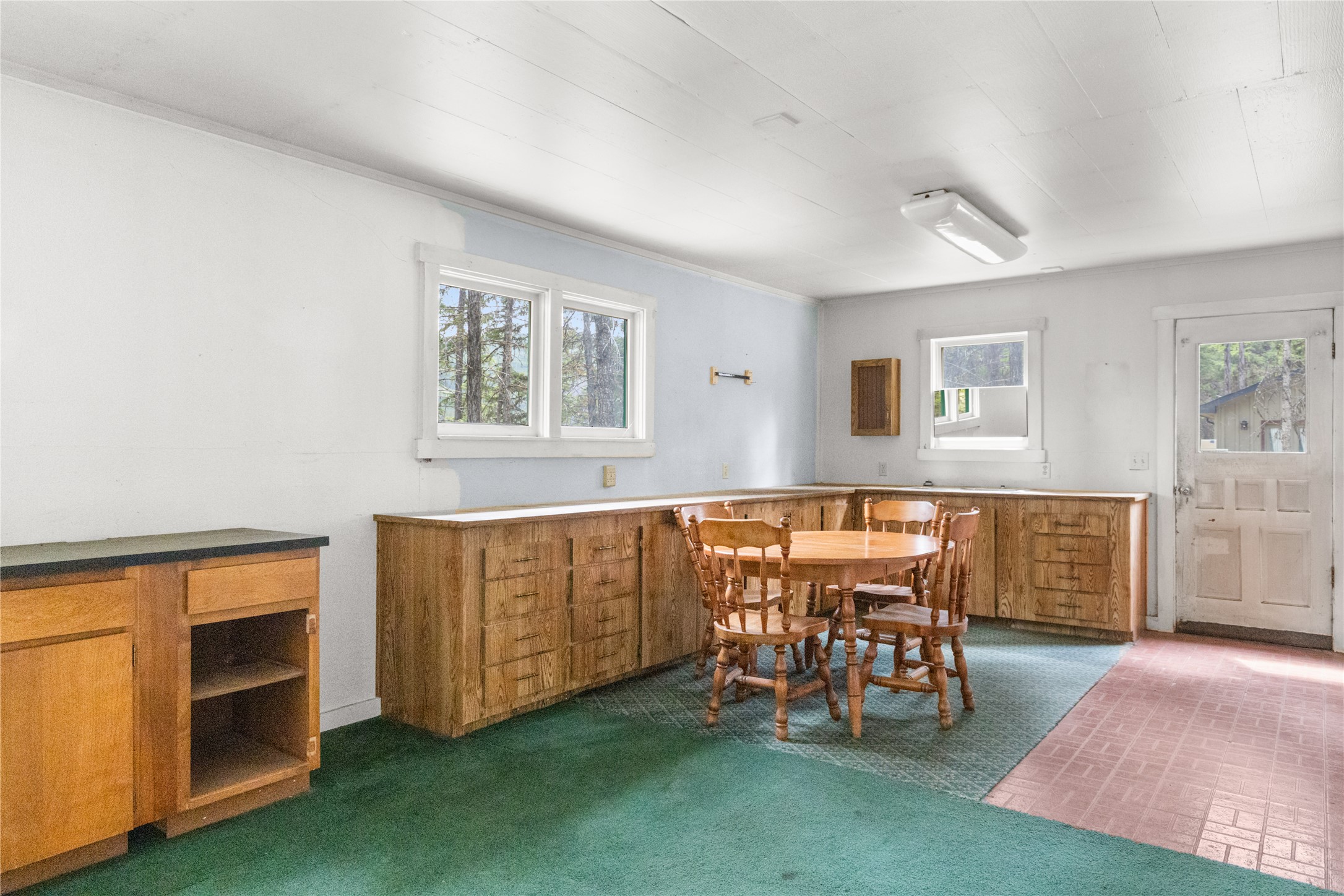 1605 Rogers Lake Road
