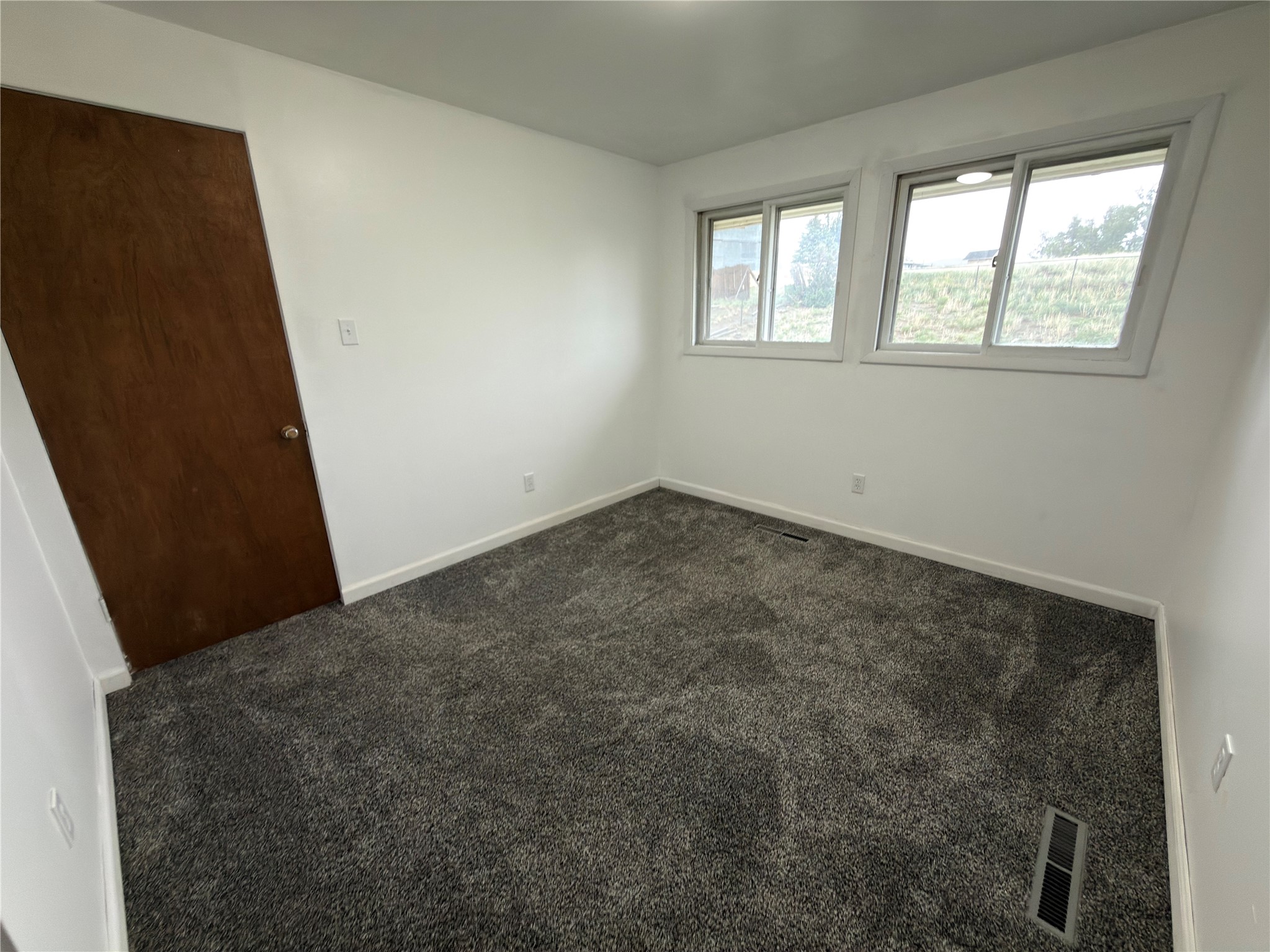 437 Mountain View Boulevard