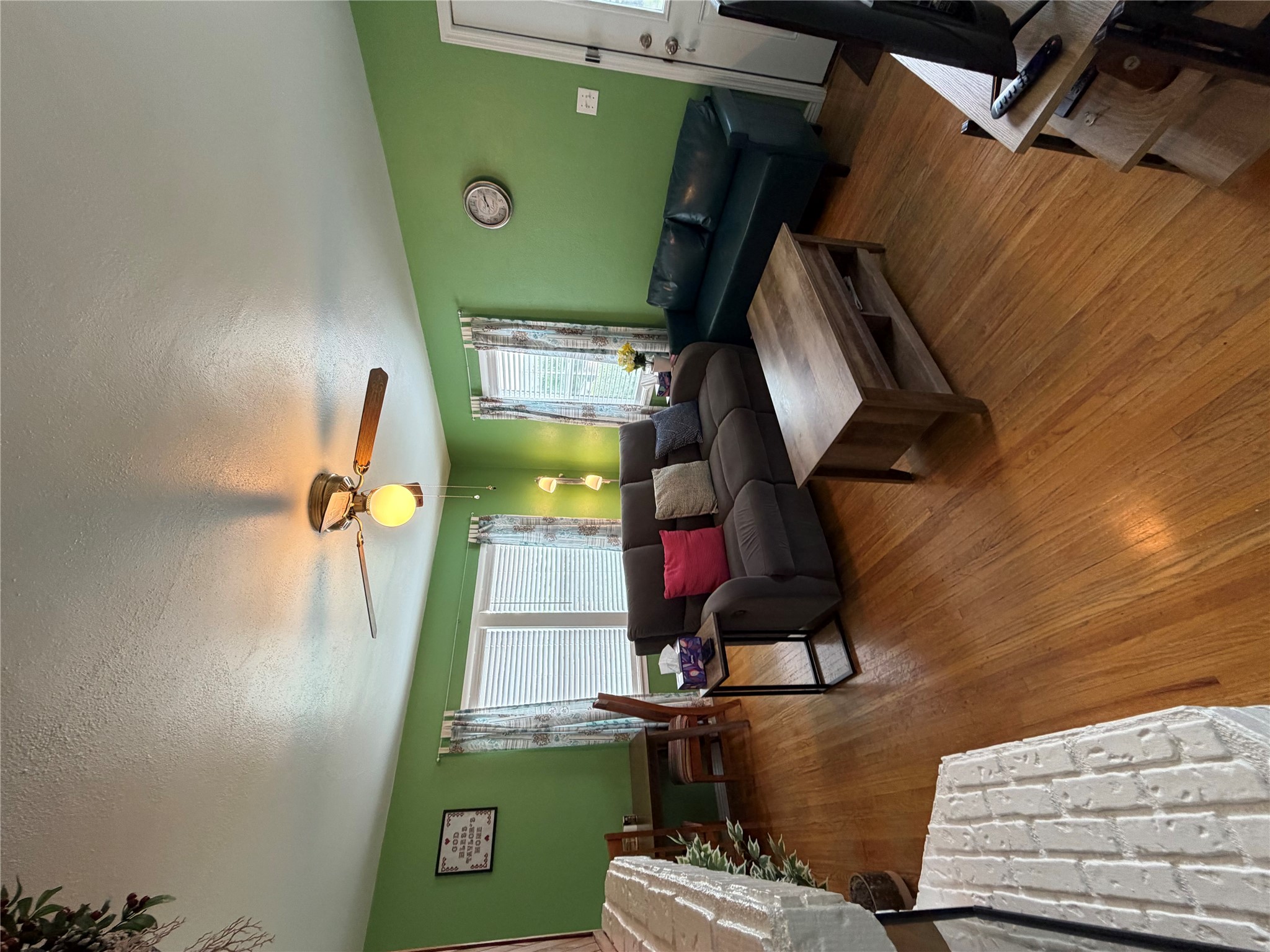 19 1st Street S