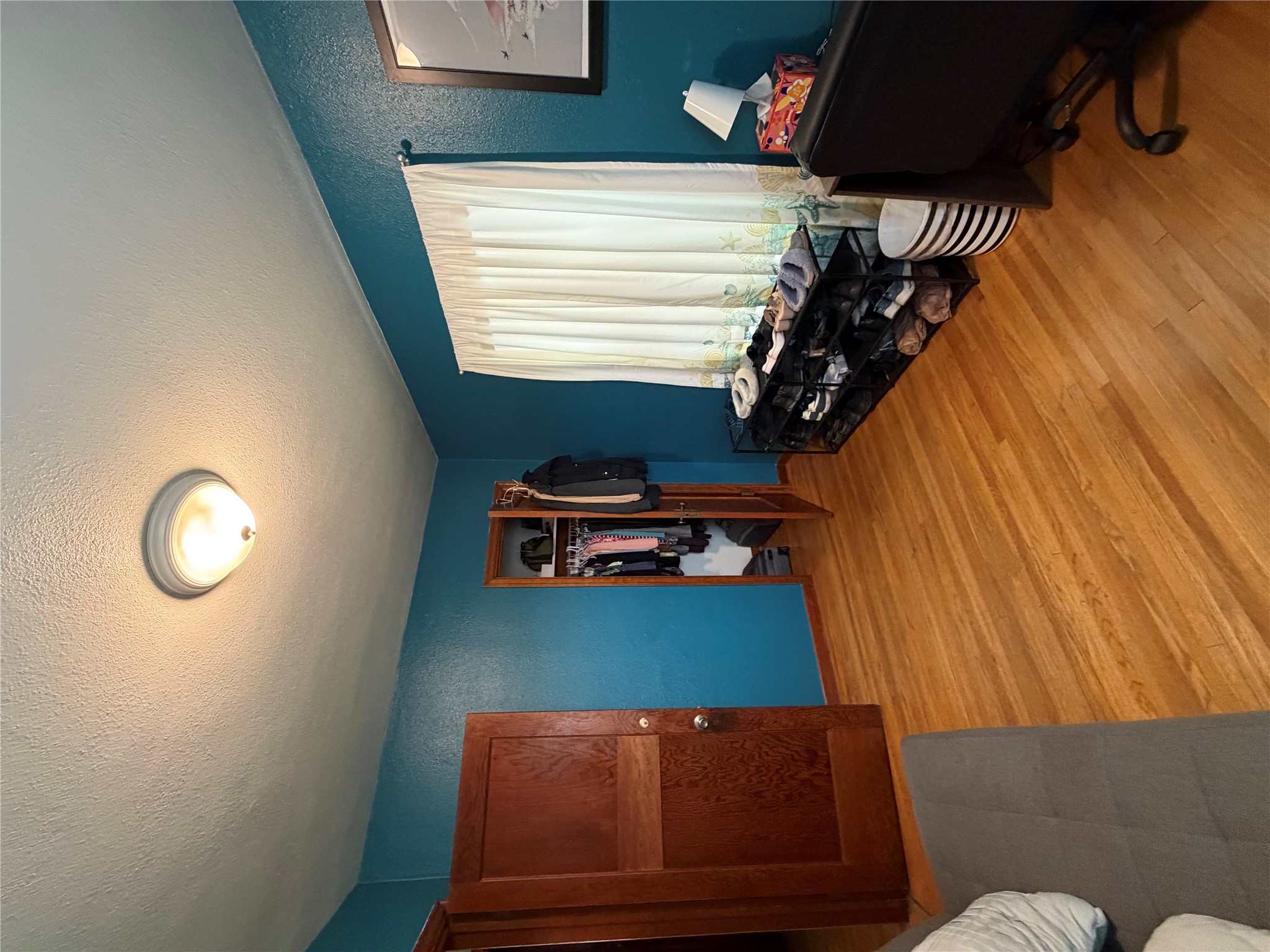 19 1st Street S