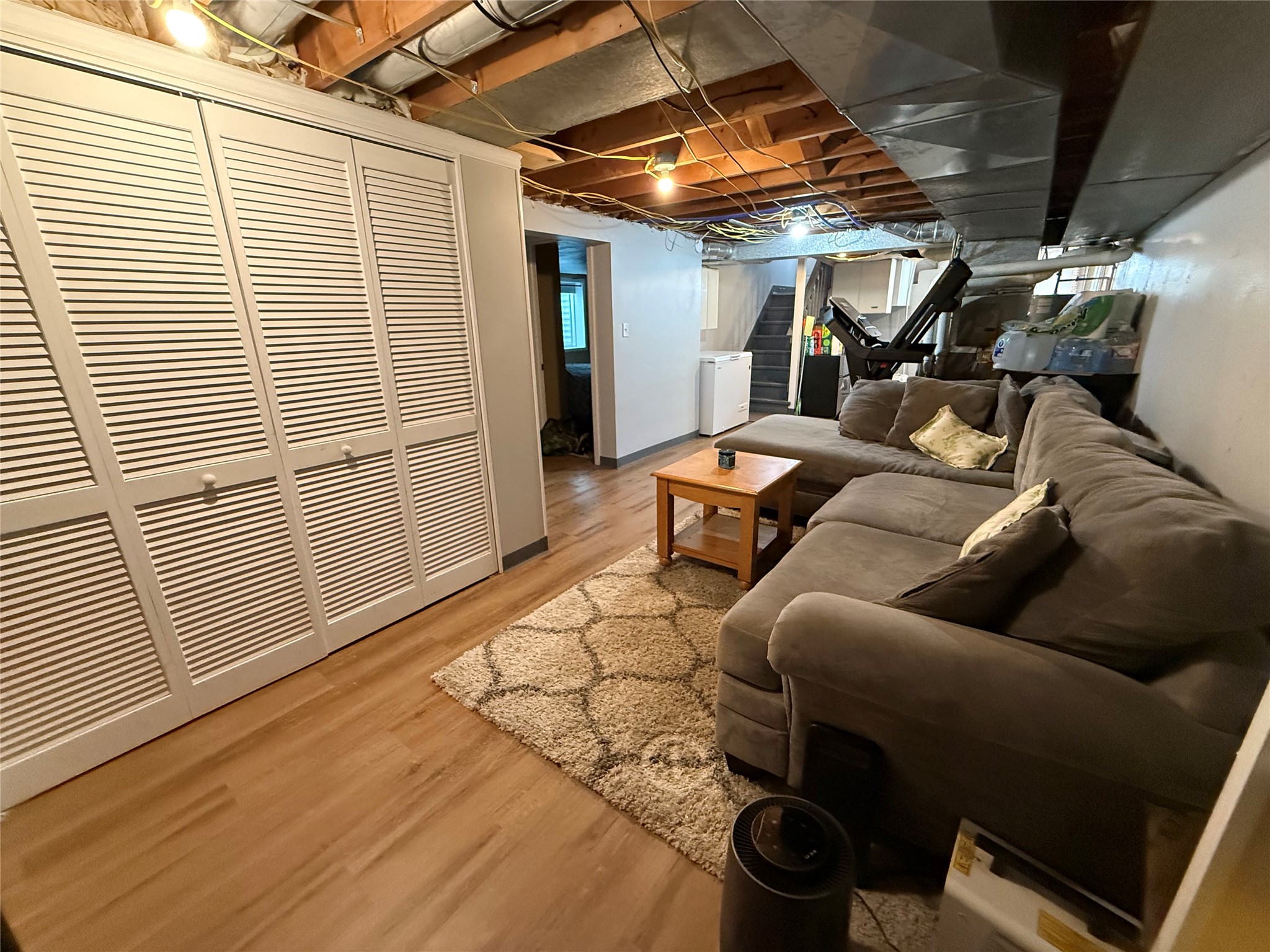 22 2nd Street SE