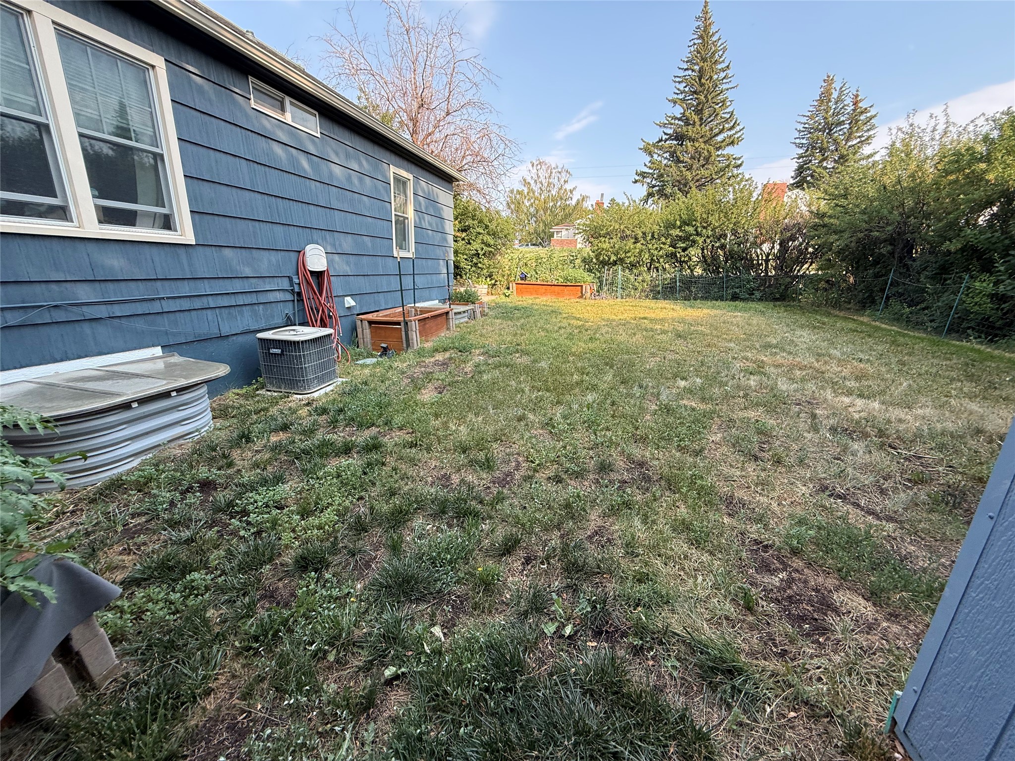 22 2nd Street SE