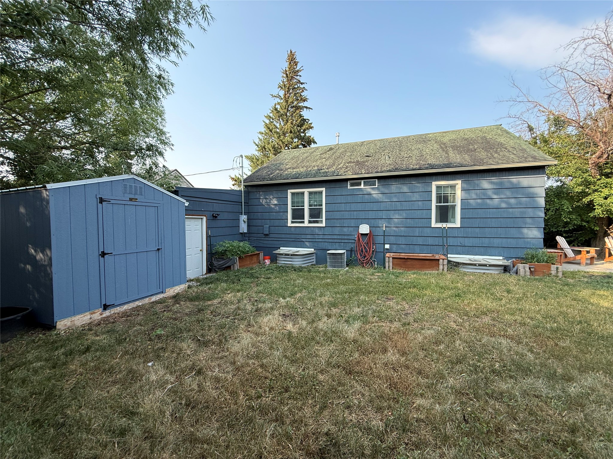 22 2nd Street SE