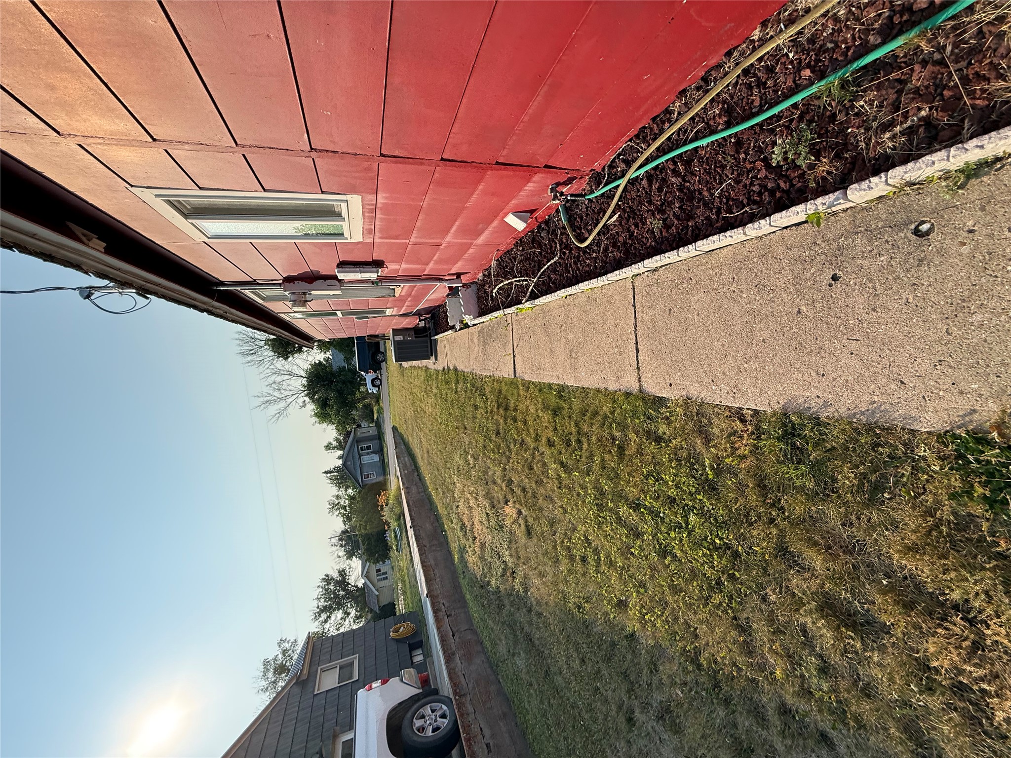 221 4th Avenue SE