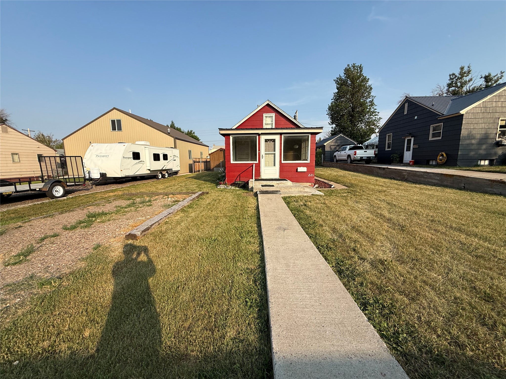 221 4th Avenue SE