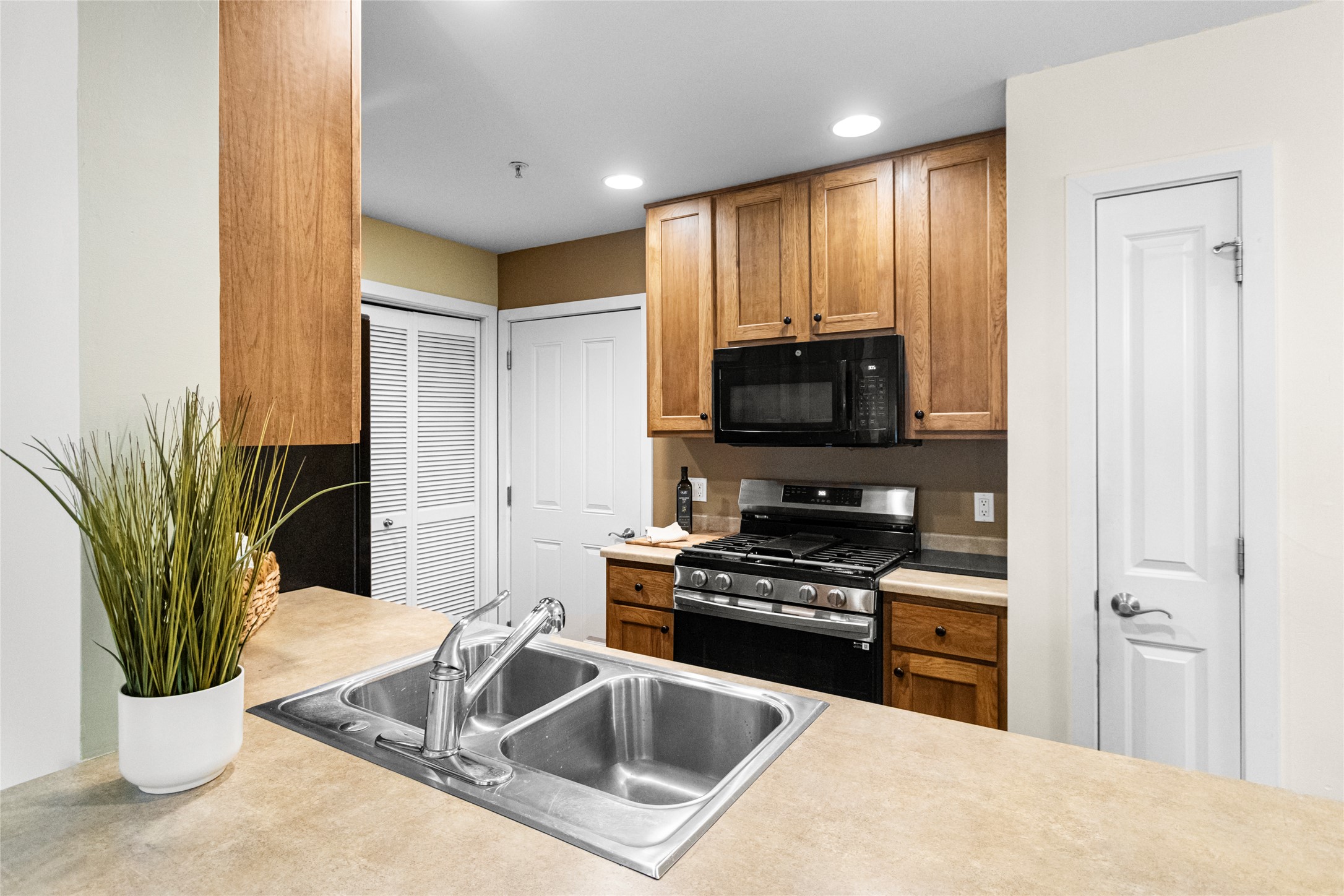6104 Monterra Avenue A