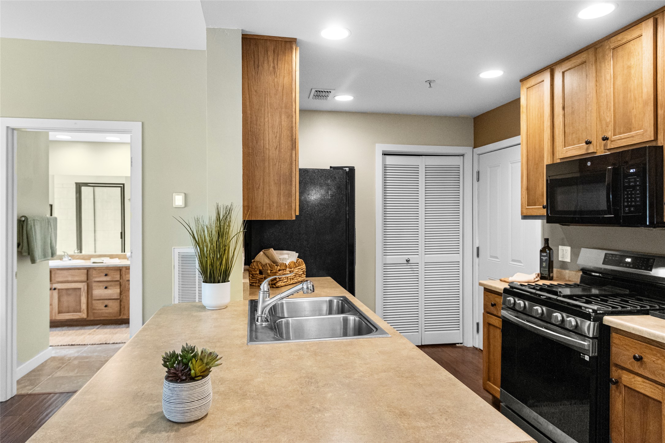6104 Monterra Avenue A