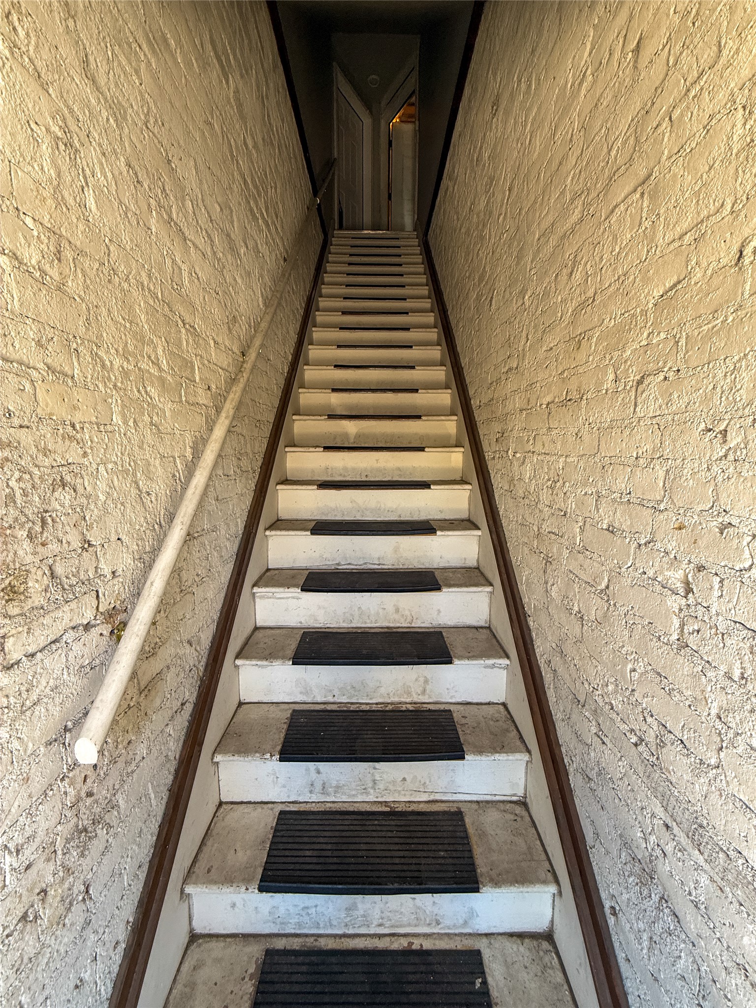 26 S Montana Street