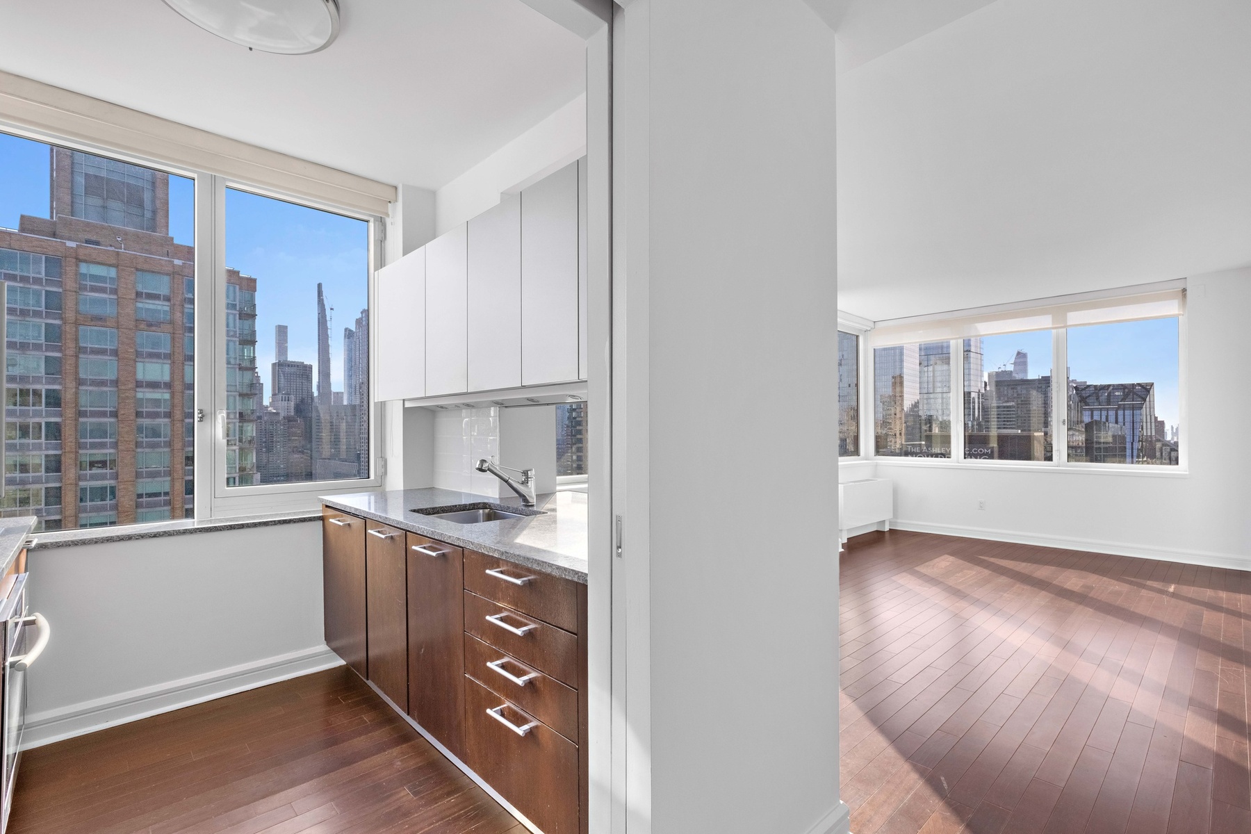 100 Riverside Boulevard 30-E
