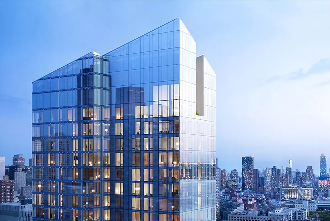 30 Riverside Boulevard 22-E