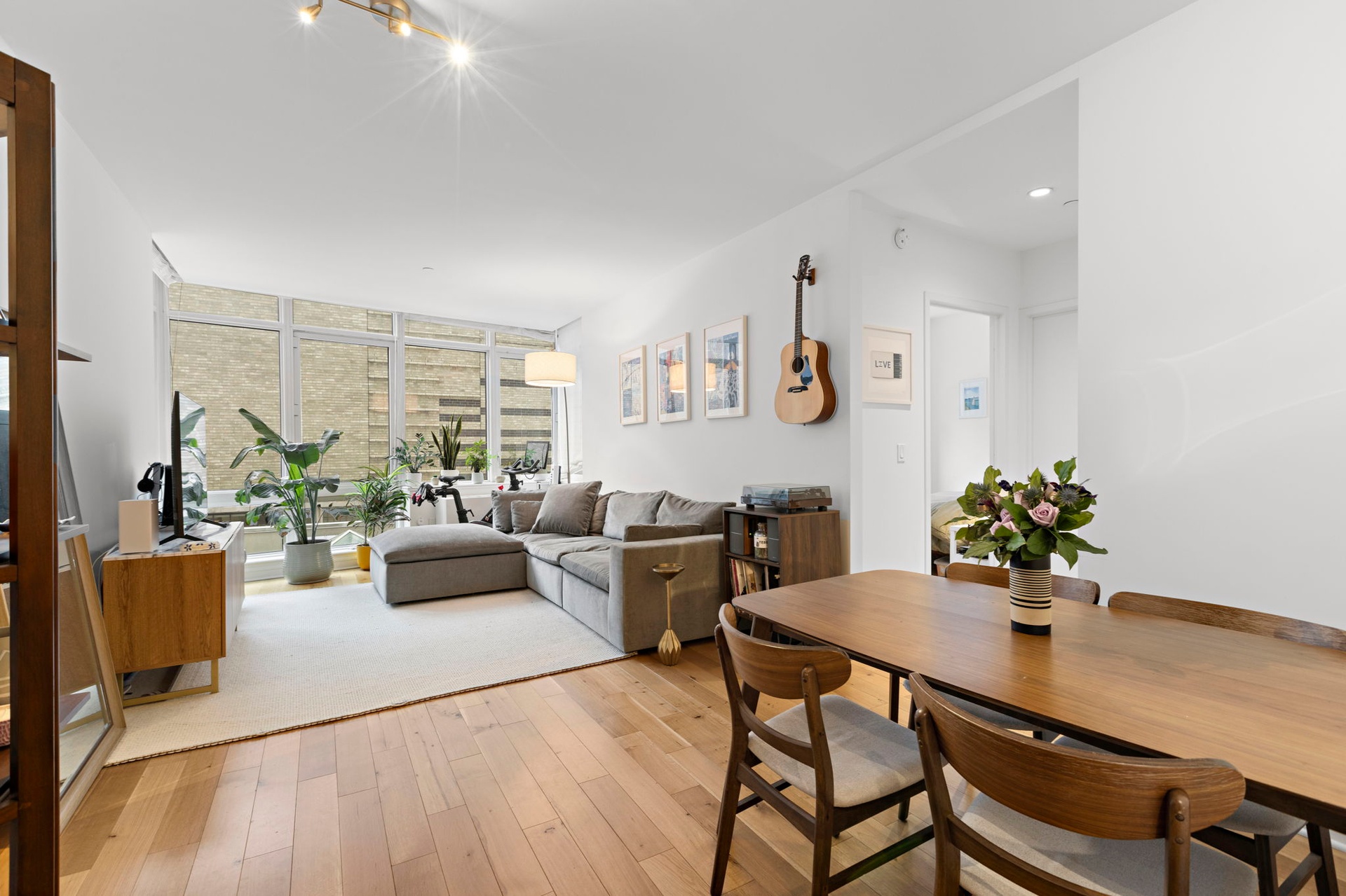 120 Riverside Boulevard 4-J