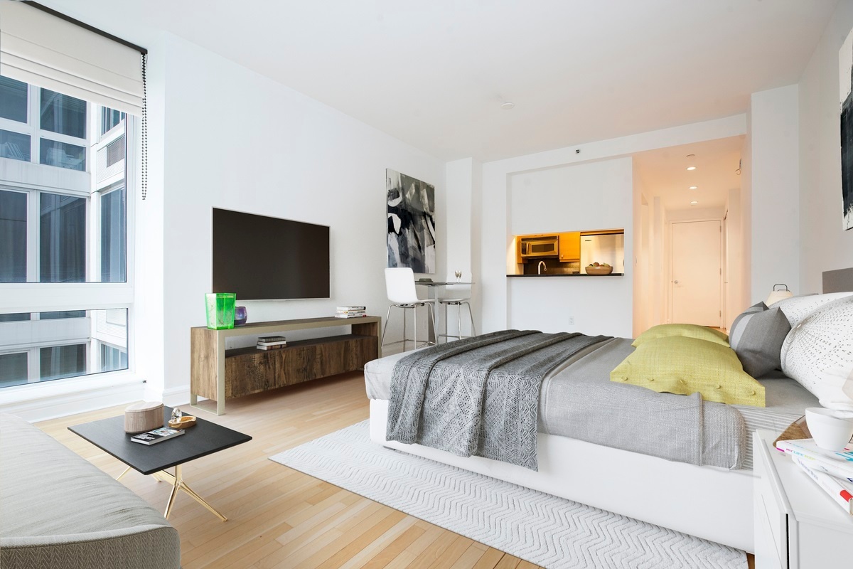 120 Riverside Boulevard 6-C