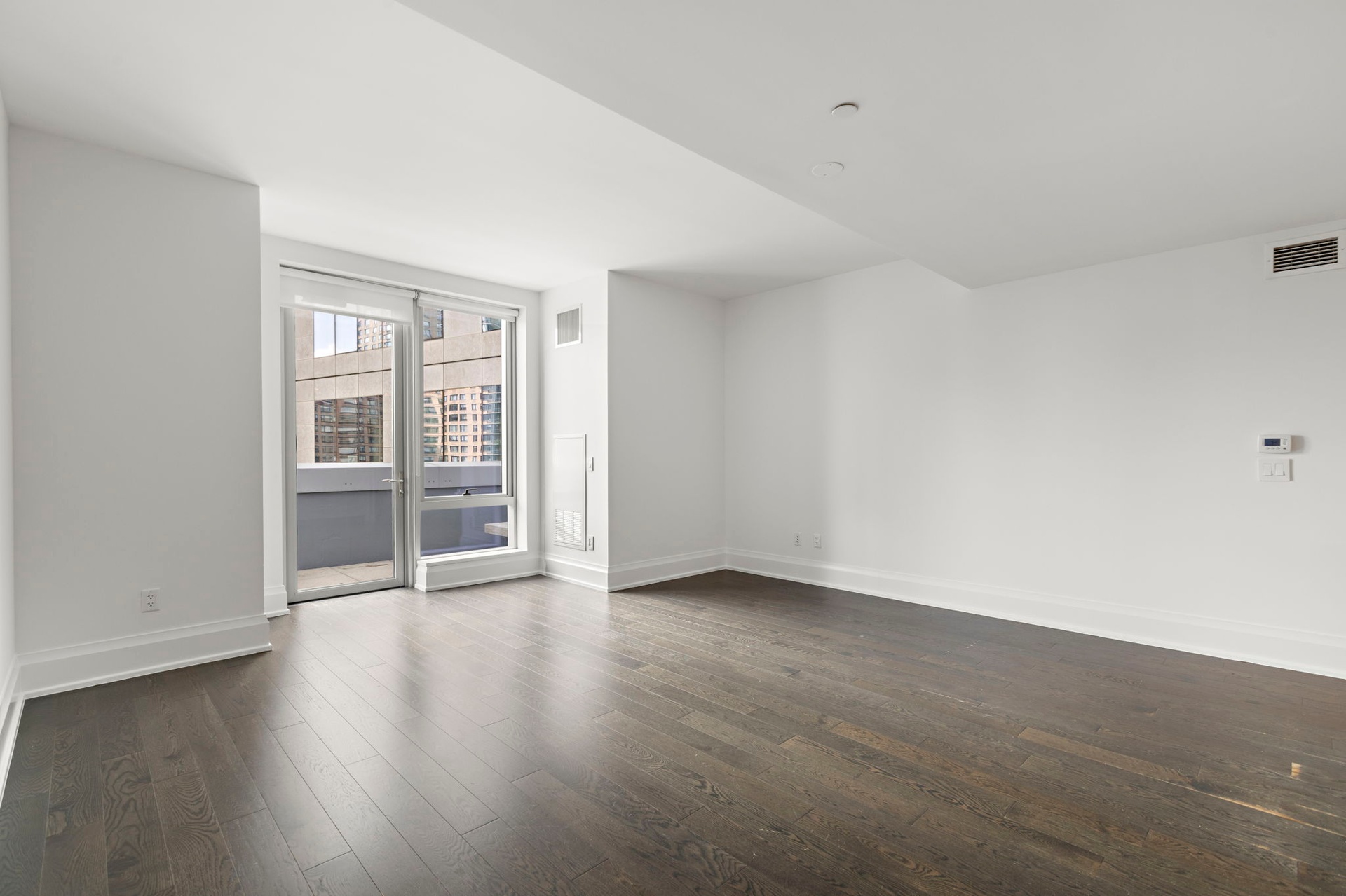 50 Riverside Boulevard 17-F