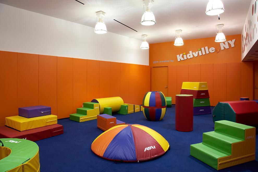 80 Riverside Boulevard PH-1B