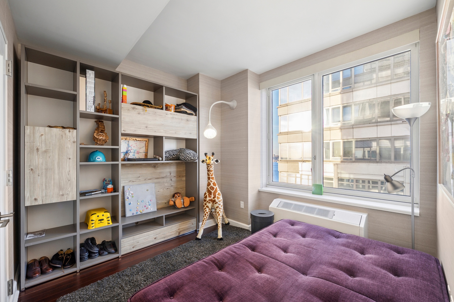 80 Riverside Boulevard PH-1B