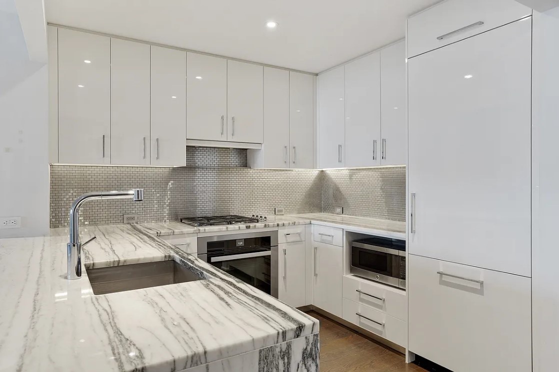 50 Riverside Boulevard 5-B