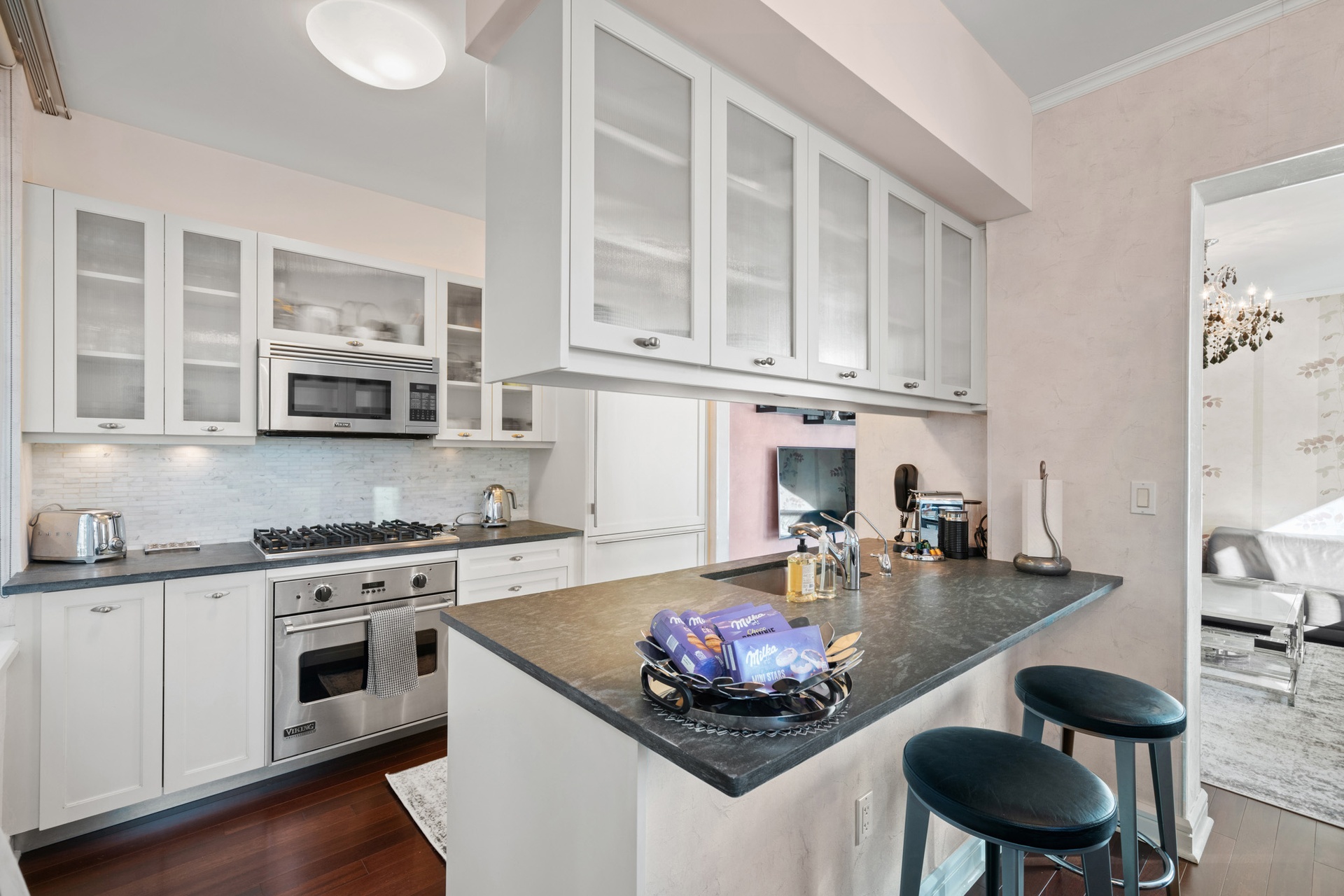 80 Riverside Boulevard 5-S