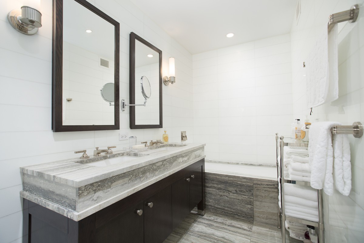 80 Riverside Boulevard 5-S