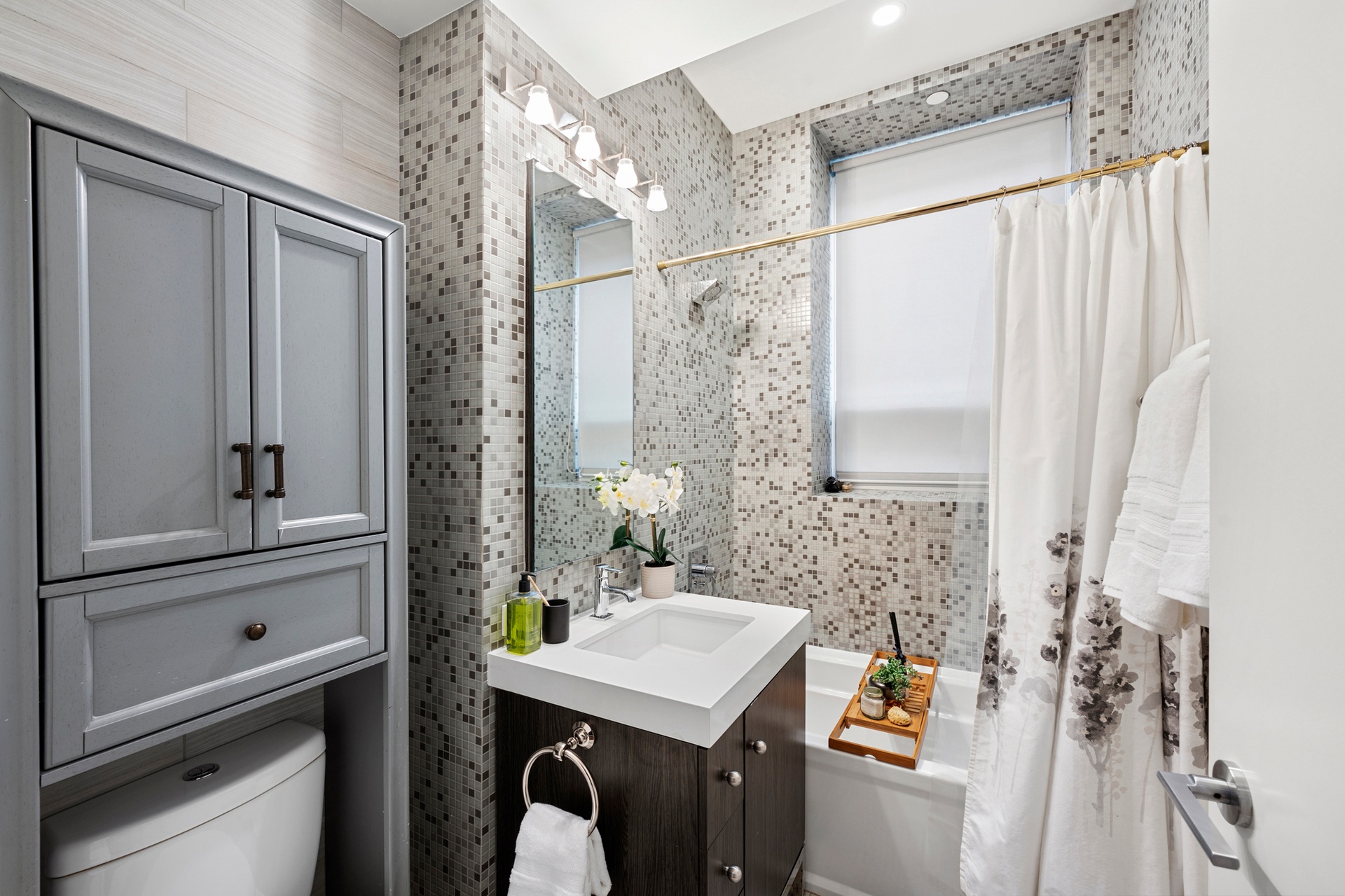 432 W 52nd Street 1-A