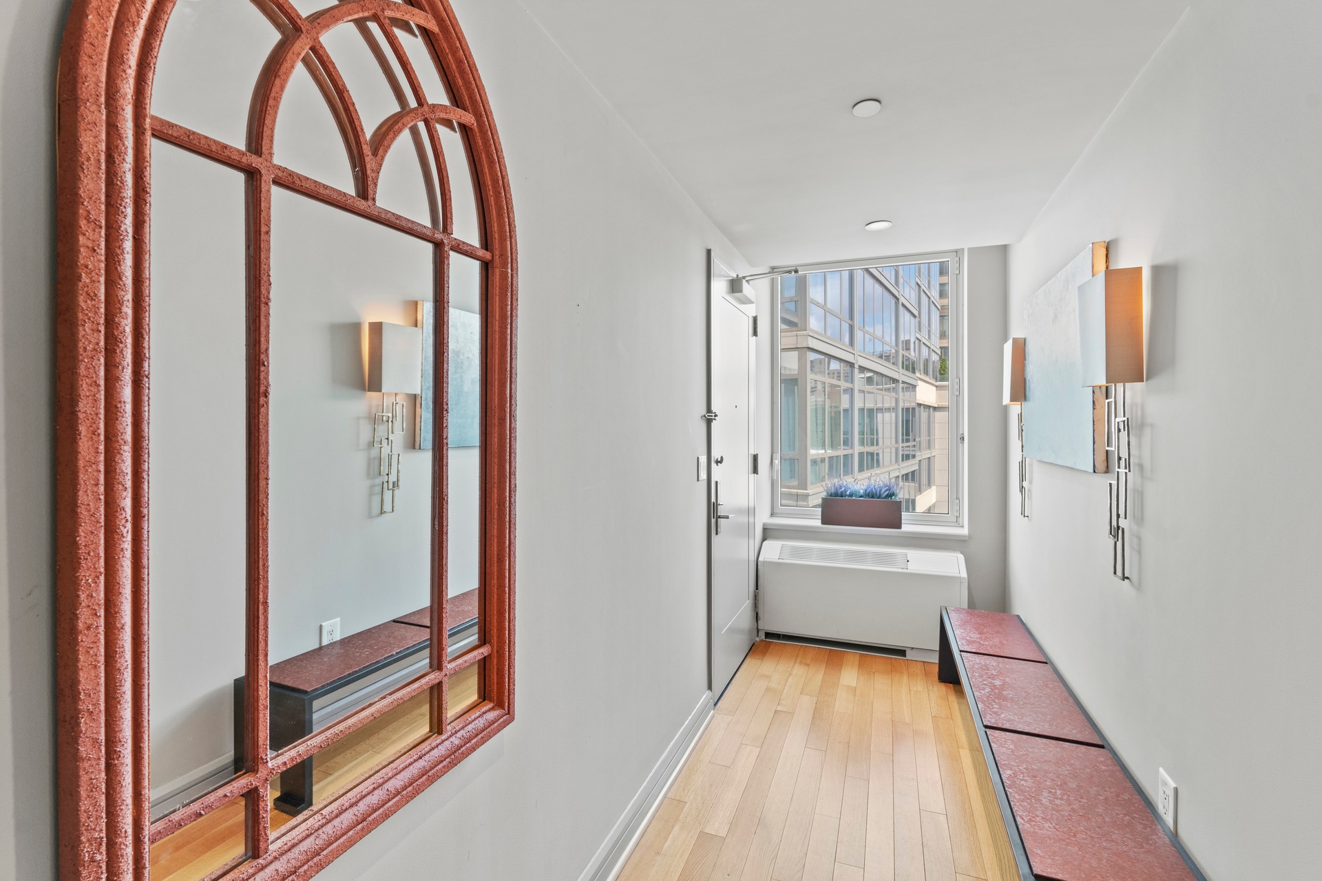 80 Riverside Boulevard 16-P