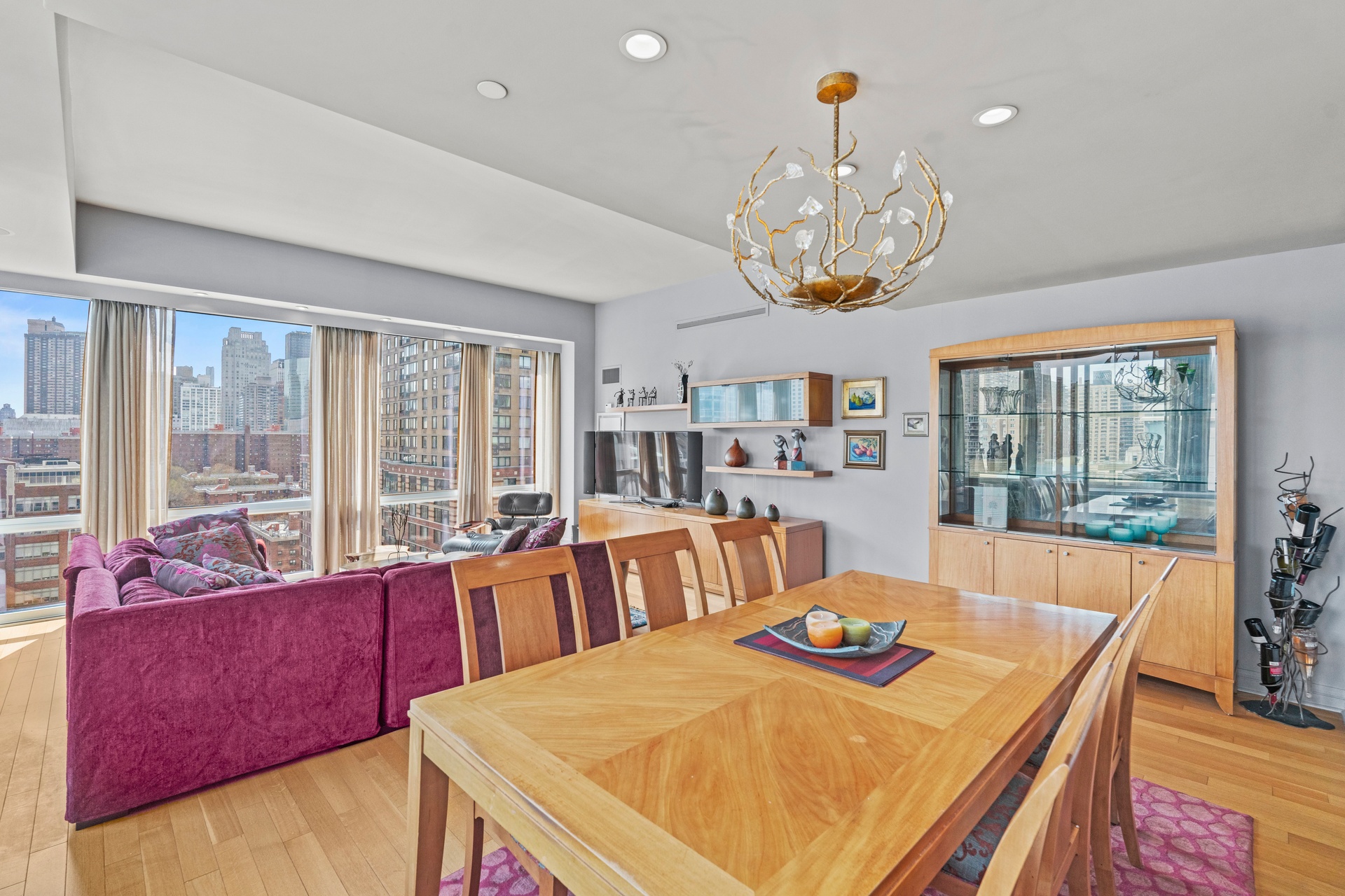 80 Riverside Boulevard 16-P