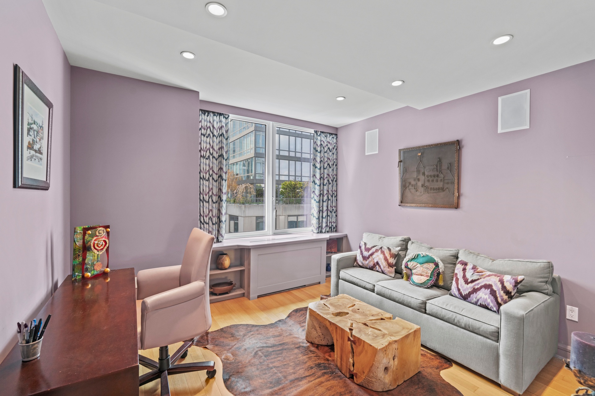 80 Riverside Boulevard 16-P