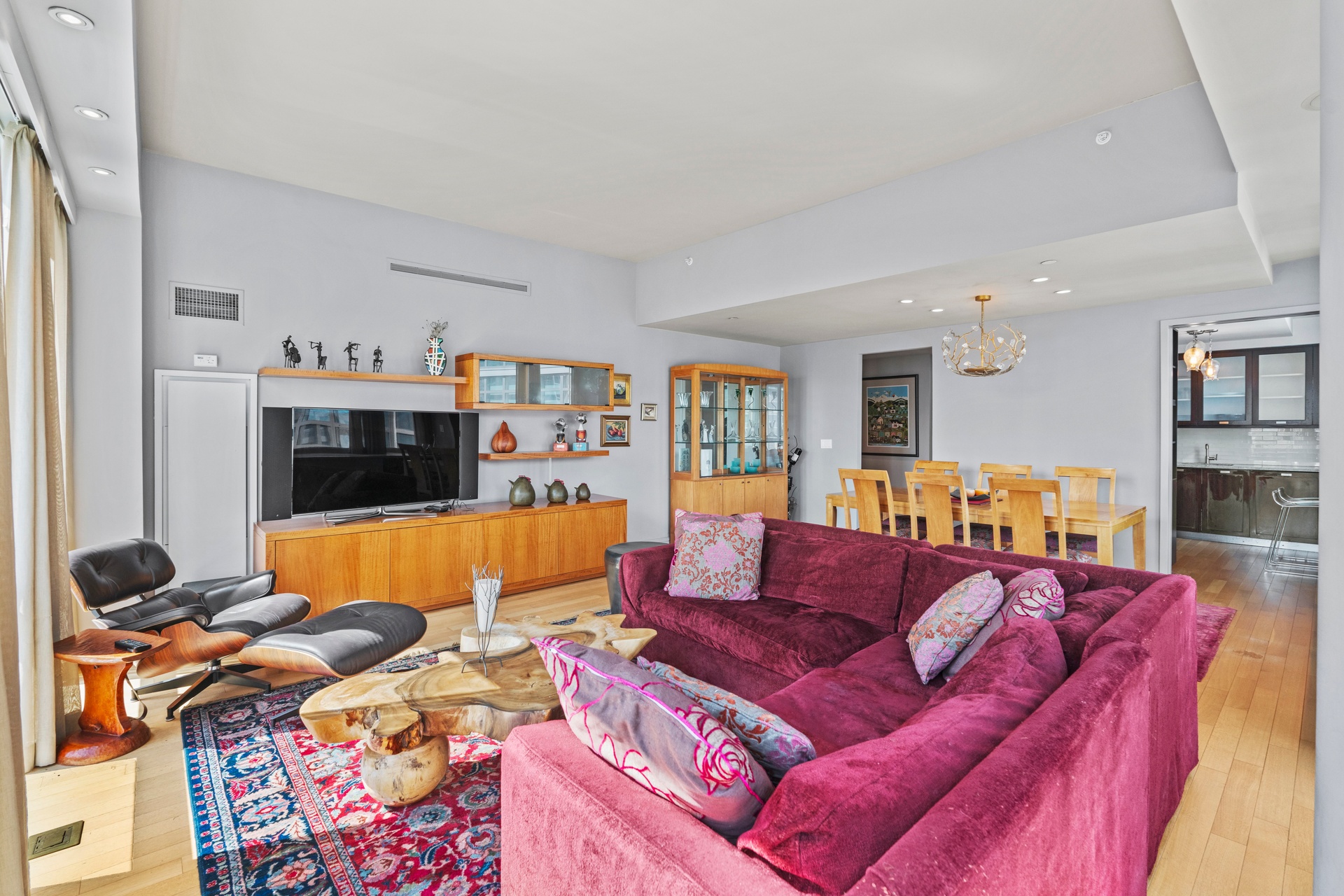 80 Riverside Boulevard 16-P