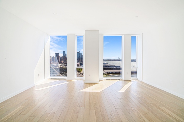10 Riverside Boulevard 28-F