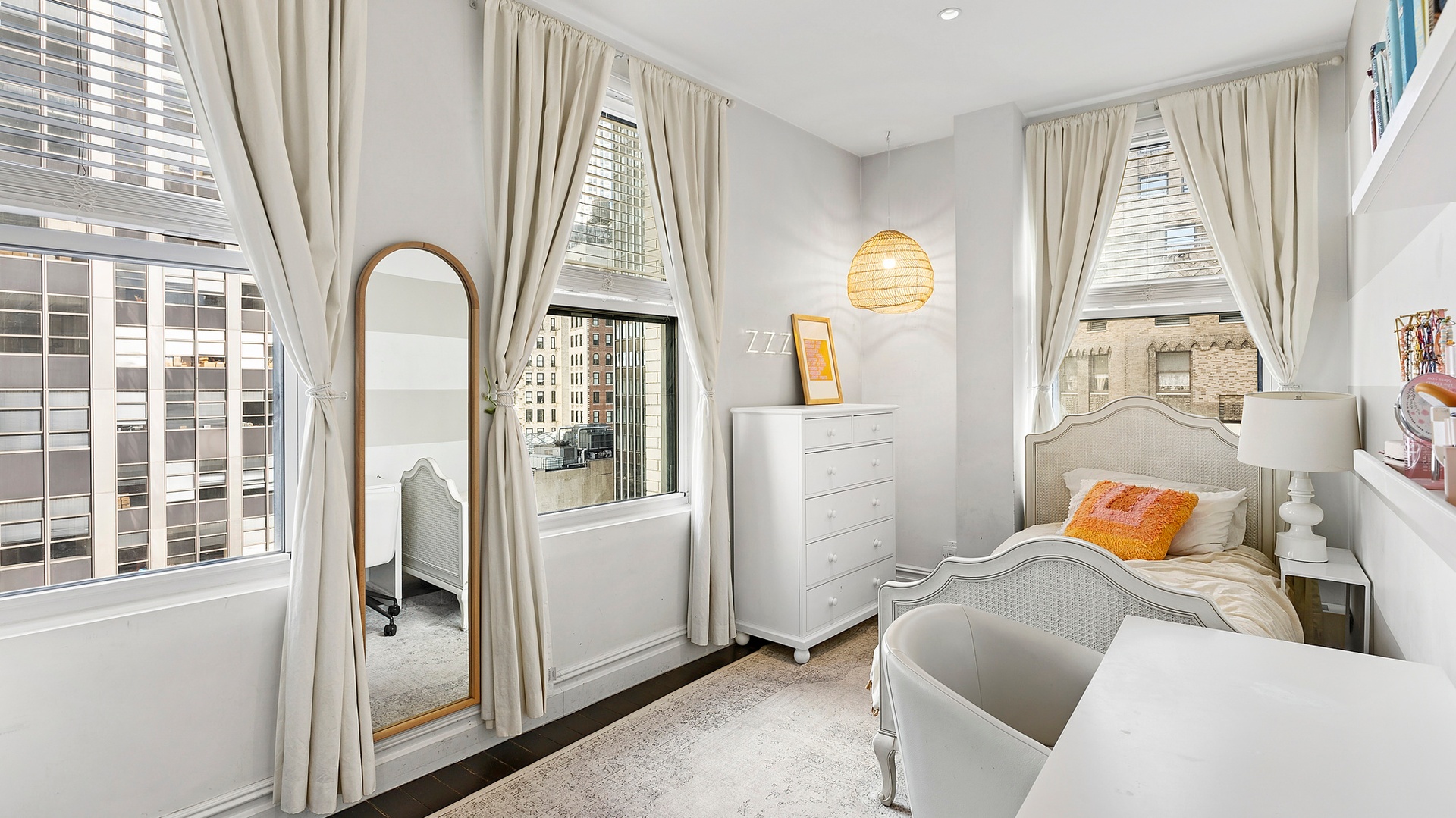 26 Beaver Street 17-18