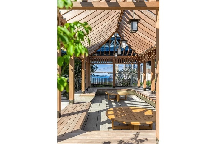 252 South Street 25-M
