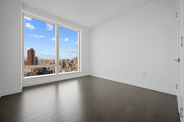 252 South Street 25-M