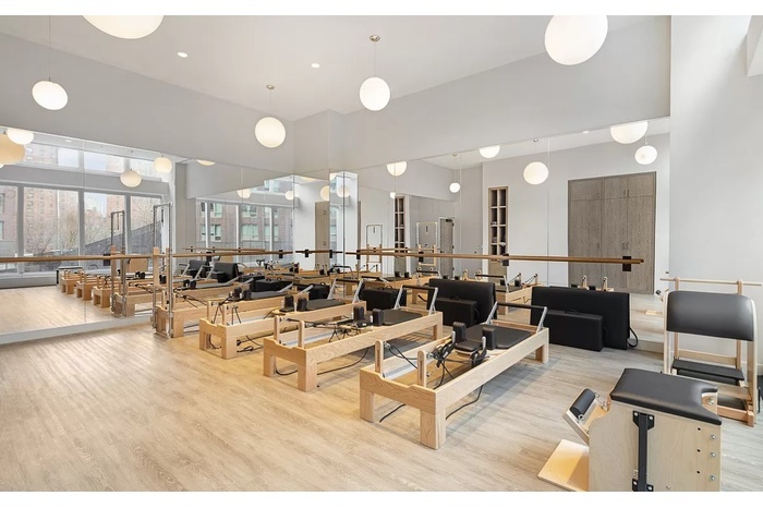 252 South Street 25-M
