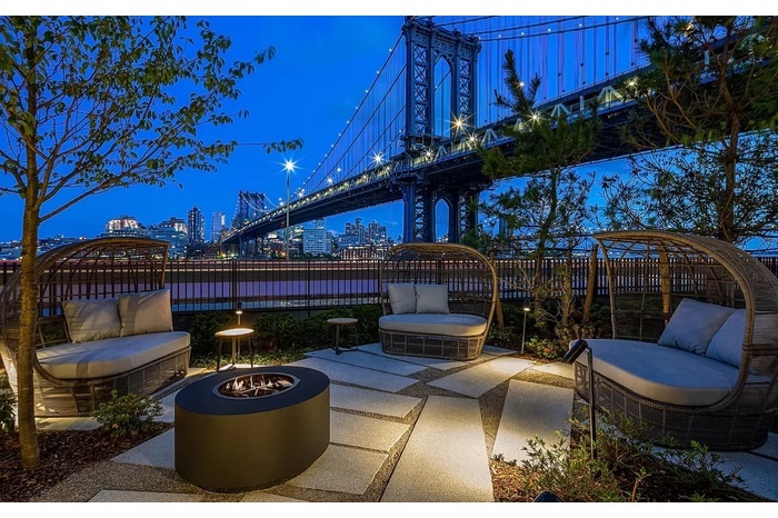 252 South Street 25-M