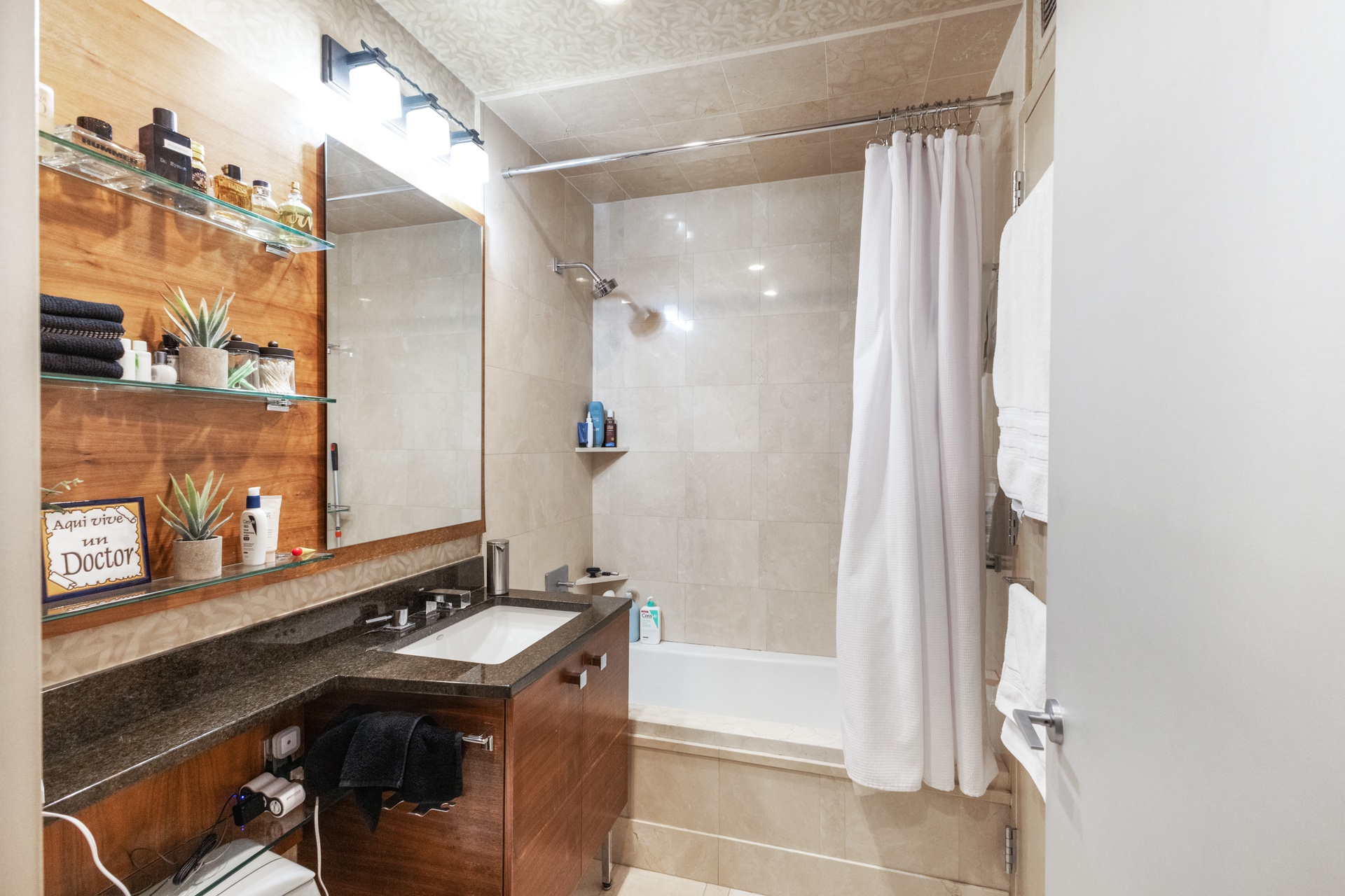 120 Riverside Boulevard 14-C