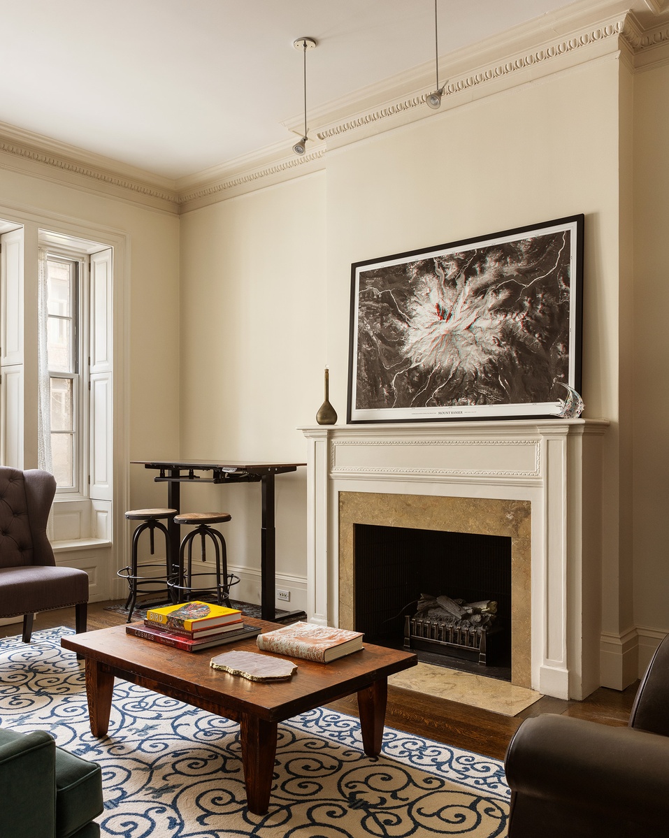 122 E 38th Street