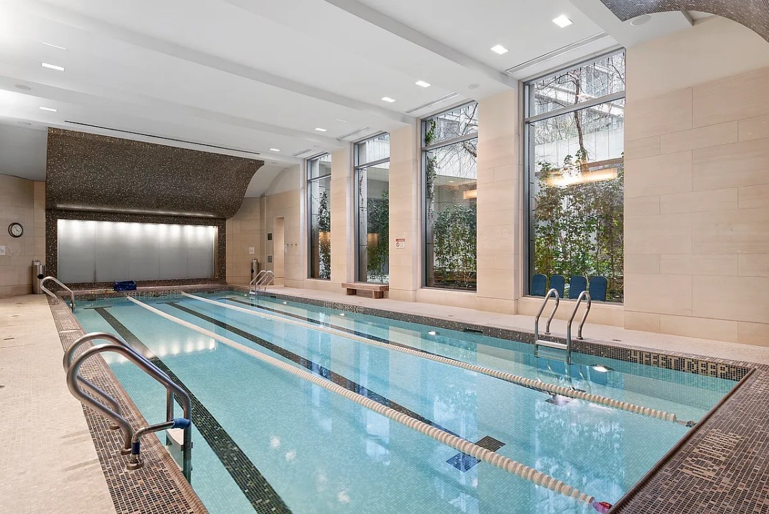 80 Riverside Boulevard 8-D