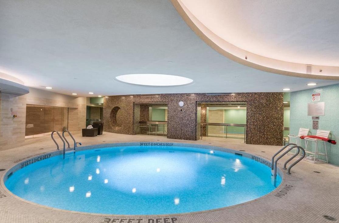 240 Riverside Boulevard PH-1