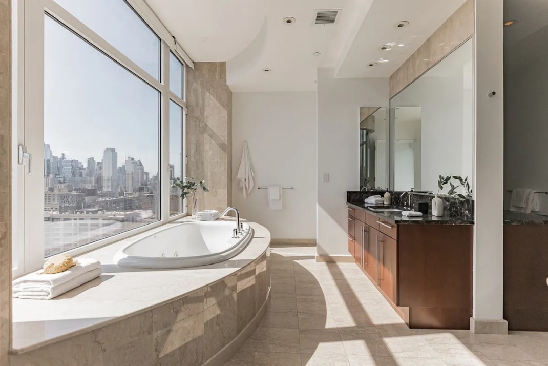 240 Riverside Boulevard PH-1
