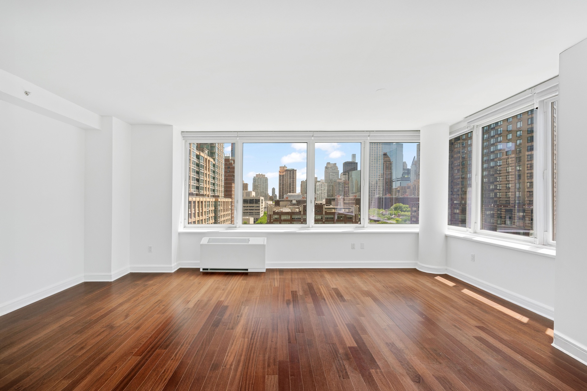 80 Riverside Boulevard 15-E
