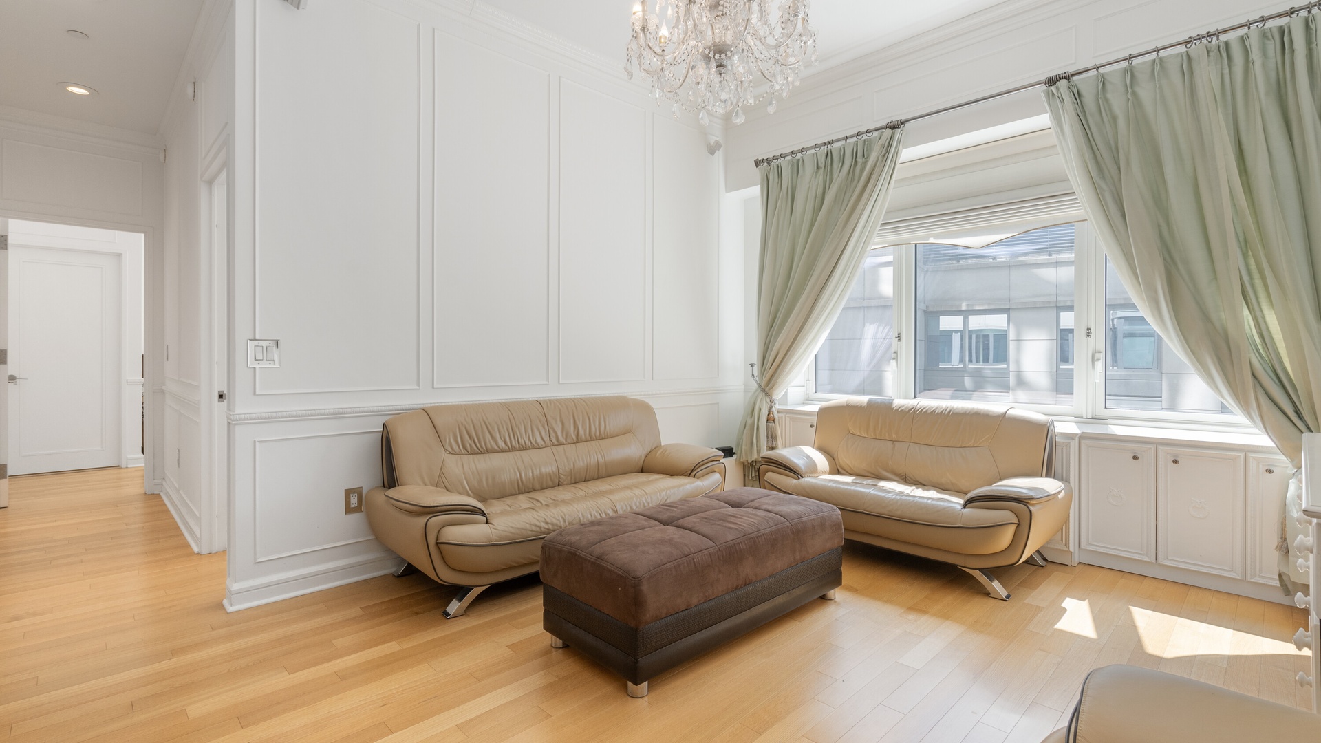 80 Riverside Boulevard 7-A