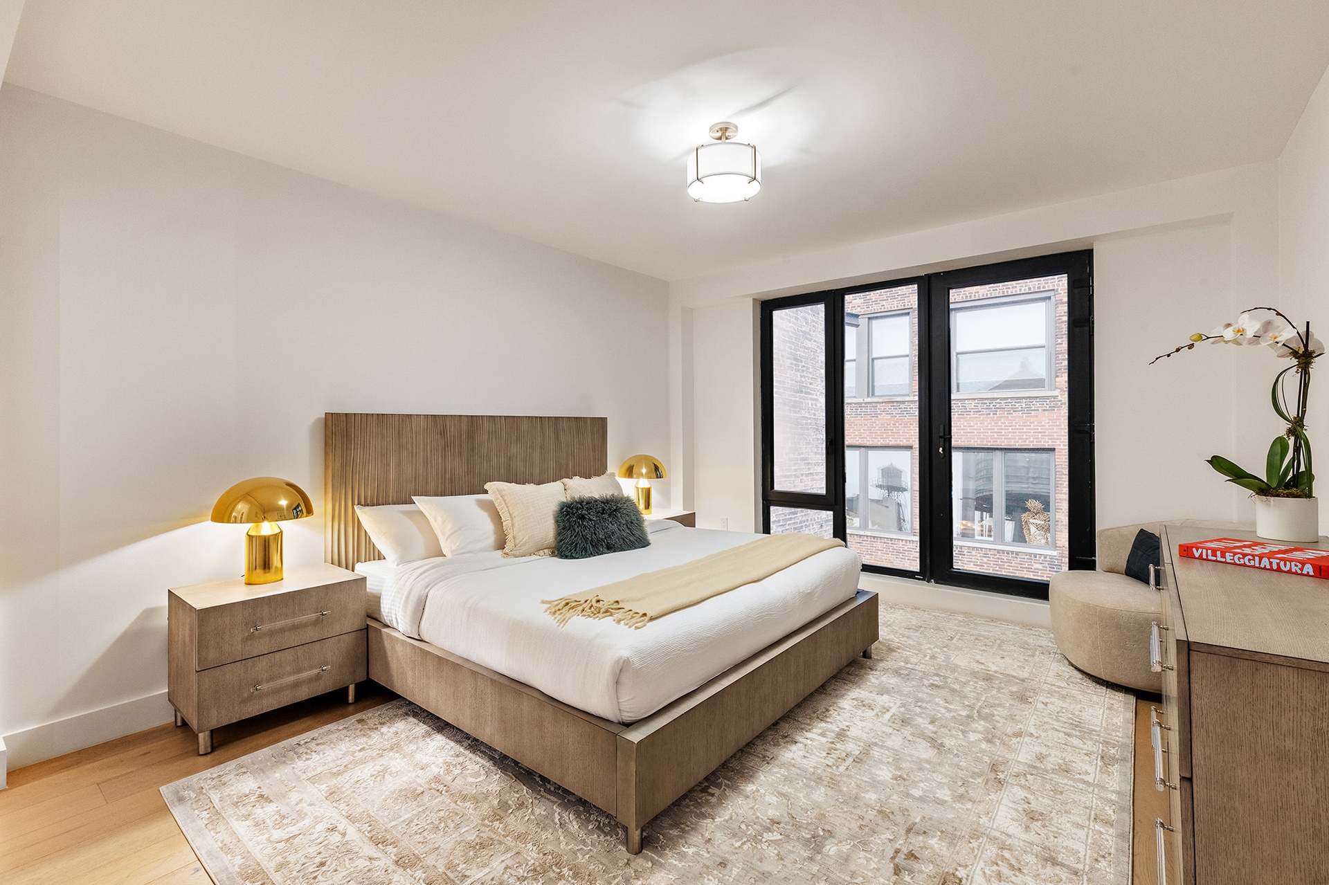 16 W 18th Street 4