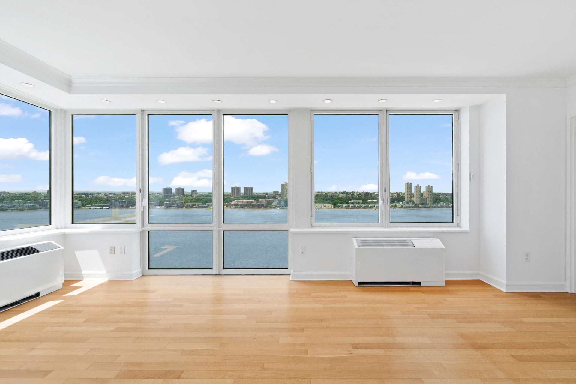 80 Riverside Boulevard 23-D
