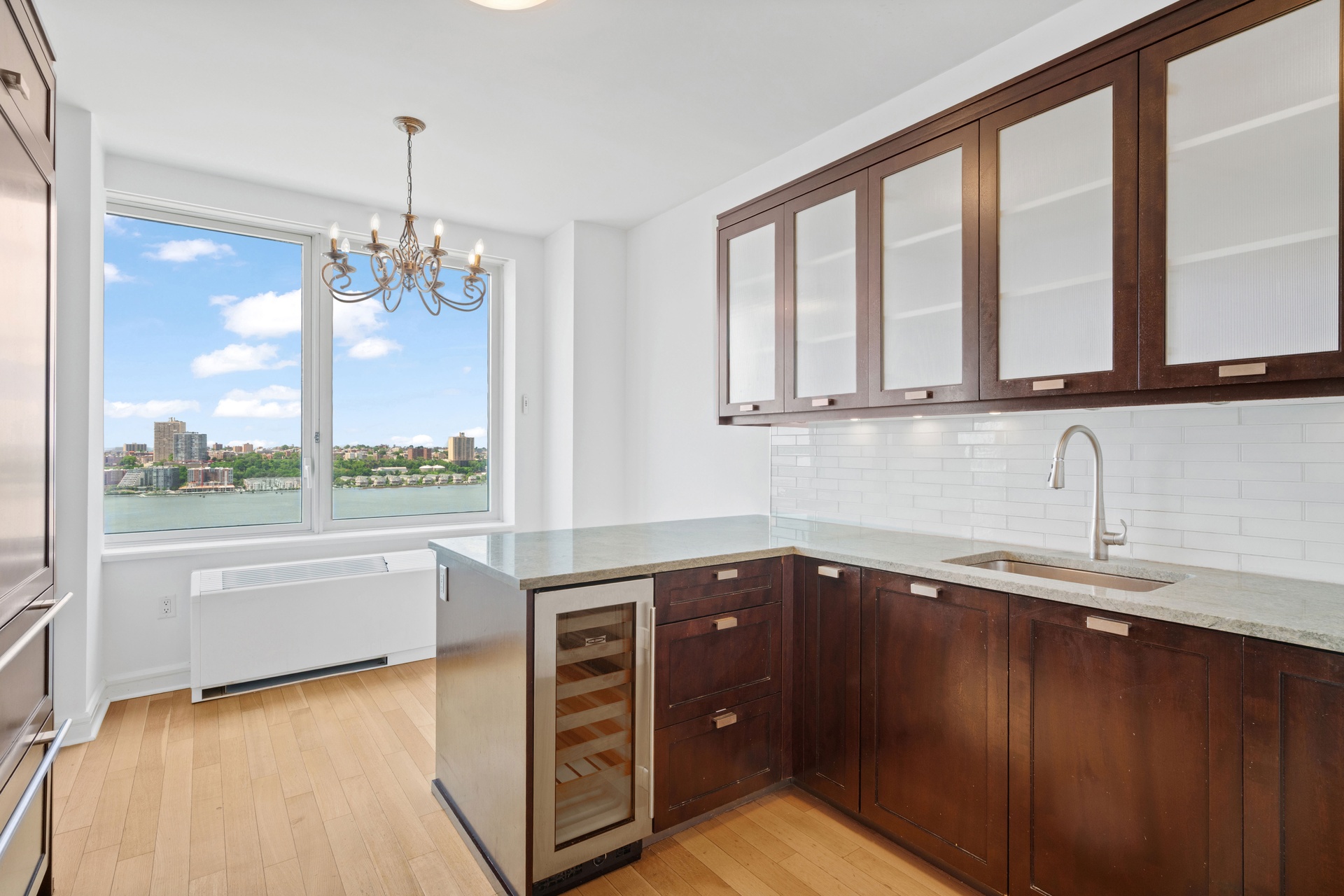 80 Riverside Boulevard 23-D