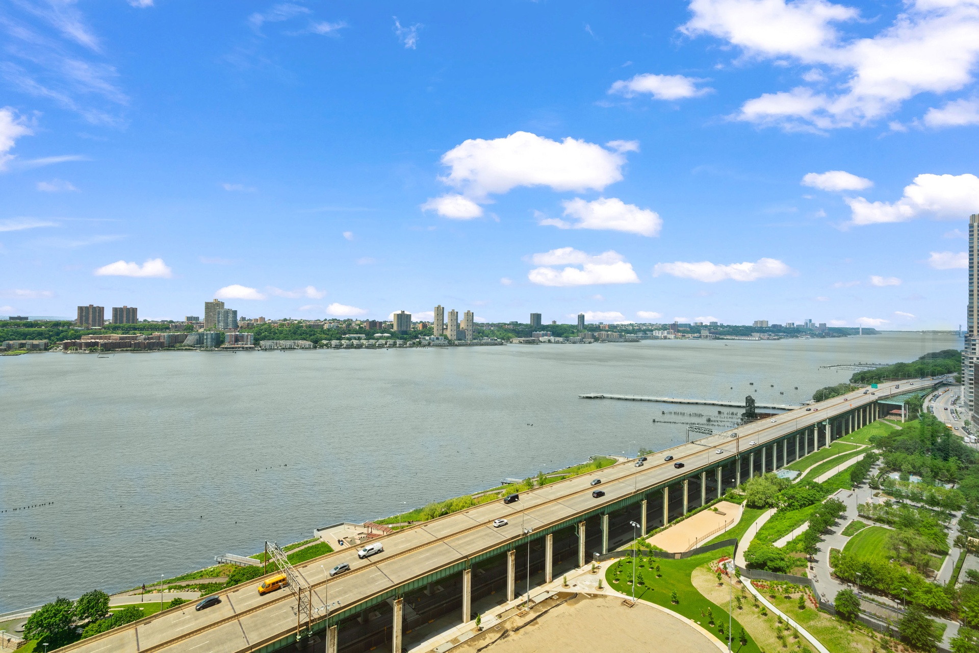80 Riverside Boulevard 23-D