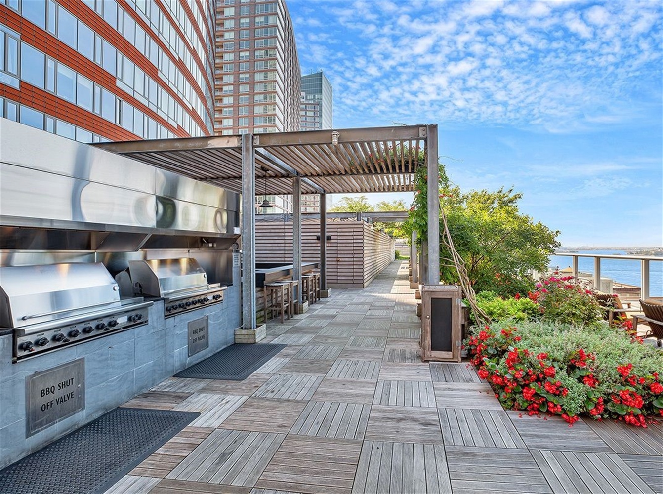 70 Little West Street 33-E