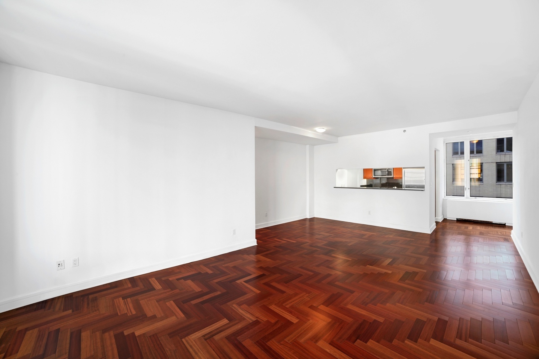 220 Riverside Boulevard 6-T